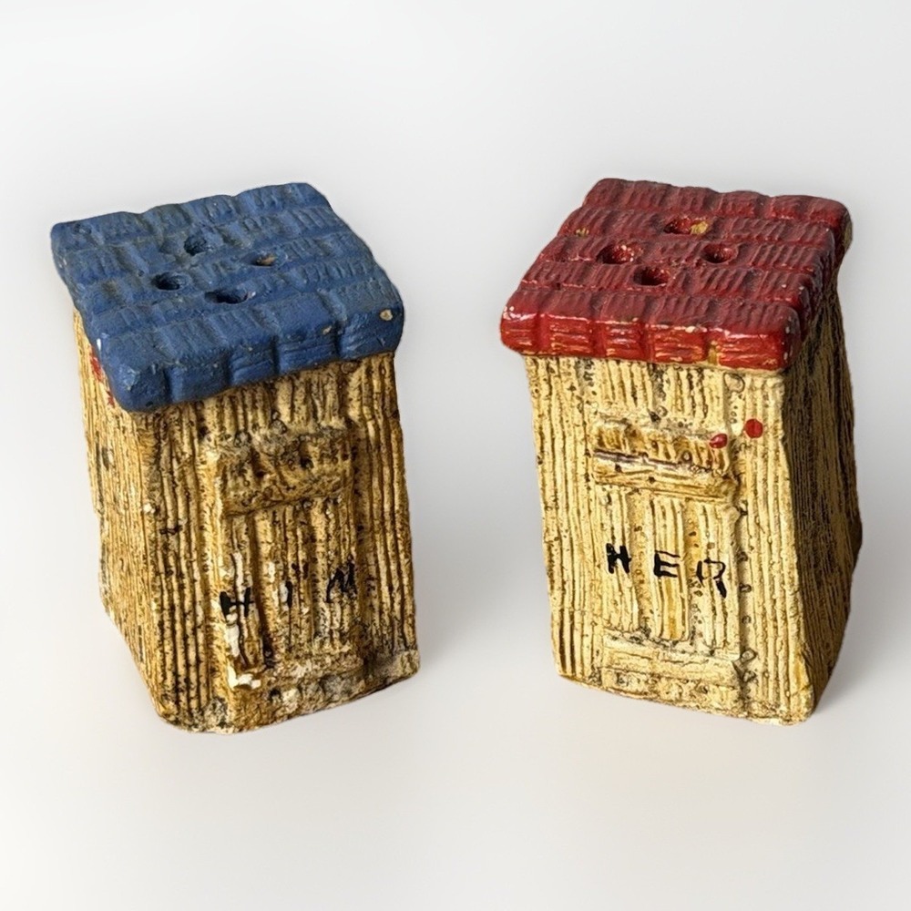 Vintage Salt Pepper Shakers‎ Novelty Red Blue Outhouse Him Her Kitsch Farmhouse